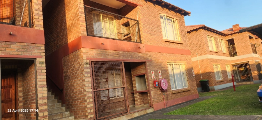 2 Bedroom Property for Sale in Waterval East North West